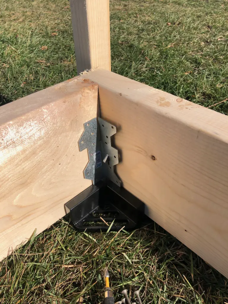 outdoor rink corner brackets